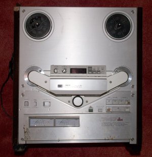 Akai.jpg