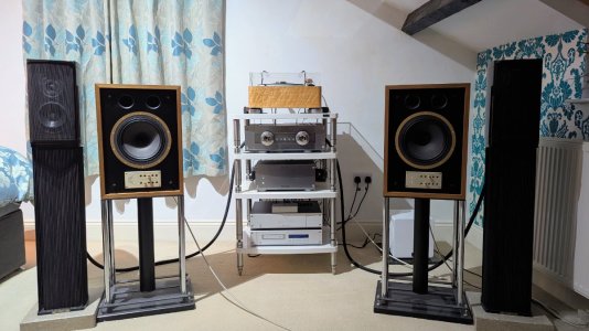 PXL_20251112_182653921.NIGHT~2.jpg PXL_20251112_182653921.NIGHT~2.jpg