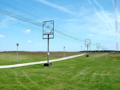 Solec_Kujawski_longwave_antenna_feeder.jpg