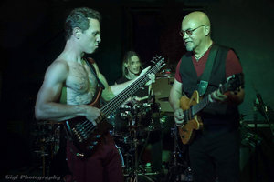 softentheglare.bandcamp.com